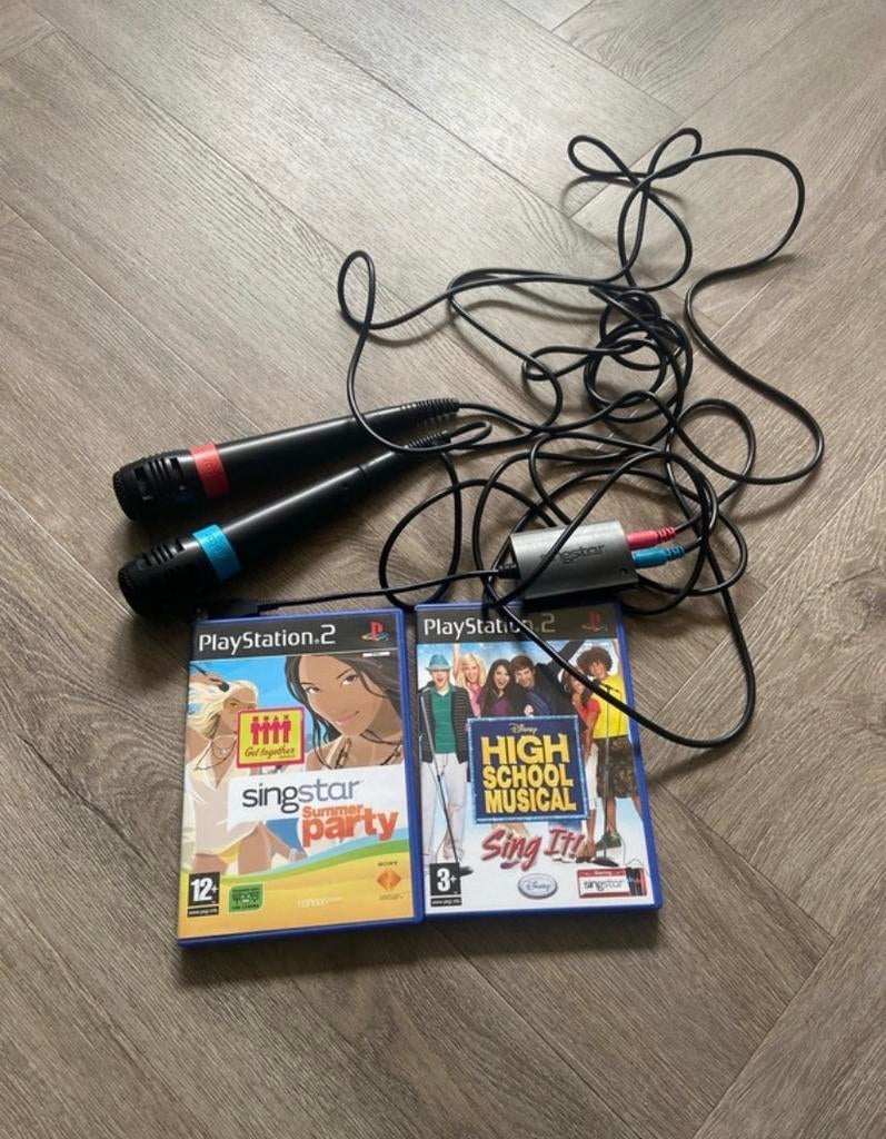 SingStar PS2 Bundel: 2 Microfoons + 2 Games, Spelcomputers en Games, Muziek, Gebruikt, 2 spelers, Eén computer