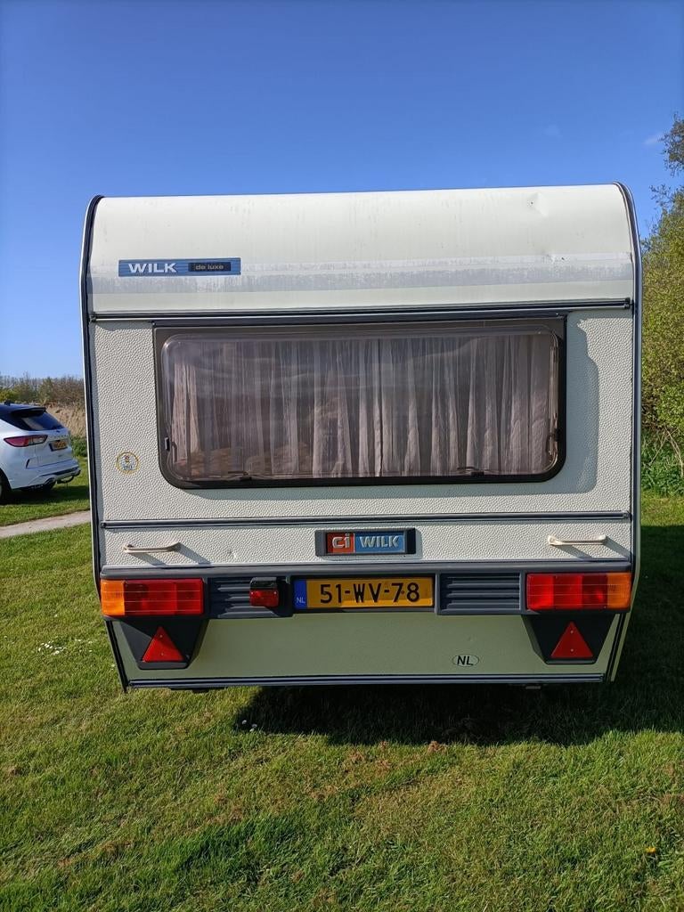 Wilk 400 de luxe retro caravan uit 1988, Rondzit, Particulier, Koelkast, Wilk