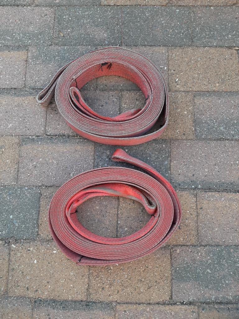 Te koop: 2x Oerdegelijke hijsbanden 8.50 m lang., Ophalen of Verzenden