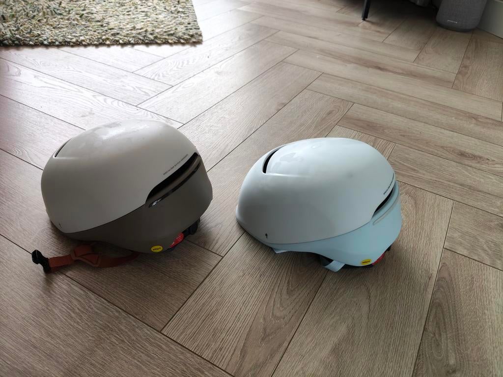 Specialized Tone fietshelmen, Ophalen of Verzenden, Zo goed als nieuw, Heer of Dame