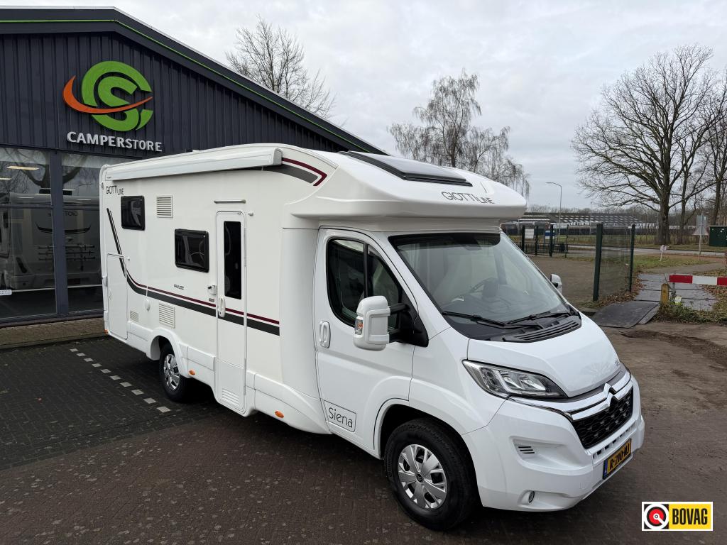 Giottiline Siena 385 Privilege, Caravans en Kamperen, Overige merken, Ringverwarming, Koelkast, Bedrijf