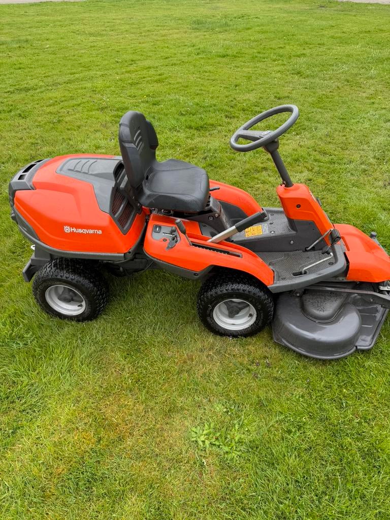 Husqvarna Rider 320 AWD, Ophalen of Verzenden, Zo goed als nieuw, Mulchfunctie