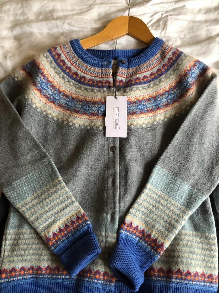 NIEUW Eribé prachtig vest Alpine mt L/M limited korenbloem, Kleding | Dames, Truien en Vesten, Nieuw, Maat 38/40 (M), Grijs, Ophalen