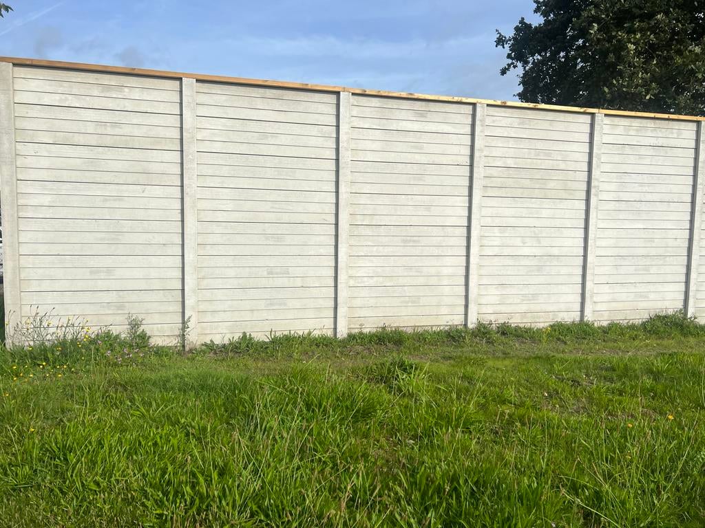 Beton Schuttingen, Overige materialen, Minder dan 3 meter, Ophalen of Verzenden, Zo goed als nieuw