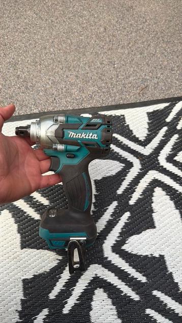 Makita DTW 285 18 V Slagmoersleutel beschikbaar voor biedingen