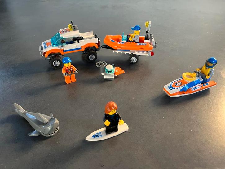 Lego City Coast Guard combiset 60011 & 60012, Kinderen en Baby's, Speelgoed | Duplo en Lego, Zo goed als nieuw, Lego, Complete set