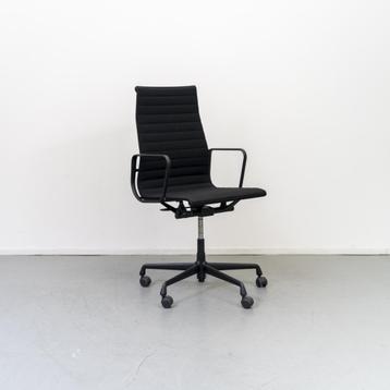 1x Vitra EA 119 Bureaustoel Zwart Hopsak - Zwart beschikbaar voor biedingen