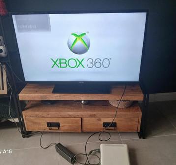 TE KOOP: XBOX 360 MET 5 GAMES beschikbaar voor biedingen