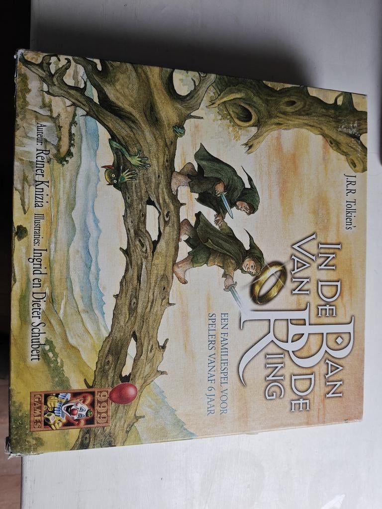 In de Ban van de Ring Familiespel, Hobby en Vrije tijd, Gebruikt, Vijf spelers of meer, Ophalen of Verzenden, 999 Games