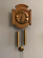 Vintage Massieve hout wandklok AMS met slingers, Ophalen of Verzenden, Gebruikt, Wandklok