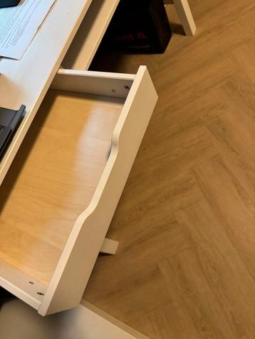 Houten Bureau met Opbergvak & Lades - Tiener/Student beschikbaar voor biedingen