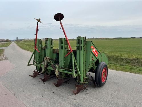Hassia GLB 4D 4 rijige aardappelpoter Hydr bunker, Zakelijke goederen, Agrarisch | Werktuigen, Aardappeltechniek, Ophalen