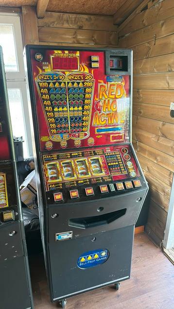 Gokast met Euro Munten Red Hot Active beschikbaar voor biedingen