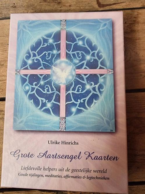 U. Hinrichs - Grote Aartsengel kaarten, Boeken, Esoterie en Spiritualiteit, Zo goed als nieuw, Overige typen, Tarot of Kaarten leggen