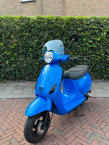 Thurbo RL-50 (Vespa look a like) beschikbaar voor biedingen