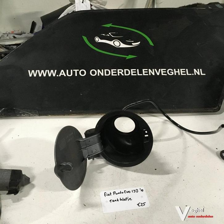 Fiat Punto evo 2010 1.3 Benzine Tankklep, Auto-onderdelen, Carrosserie en Plaatwerk, Deur, Gebruikt, Ophalen of Verzenden