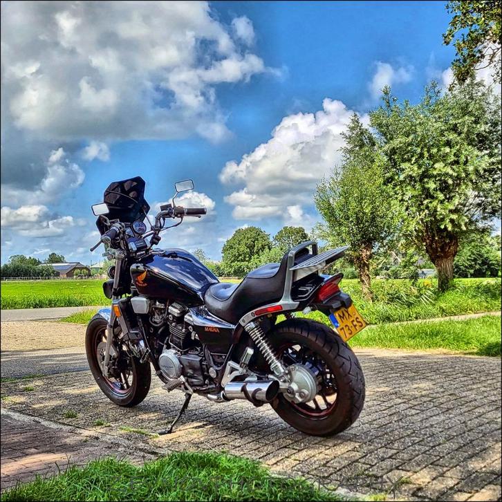 Honda Magna VF1100, Motoren, Motoren | Honda, Particulier, Chopper, meer dan 35 kW, 4 cilinders, Motorrijbewijs A, Cardan-aandrijving