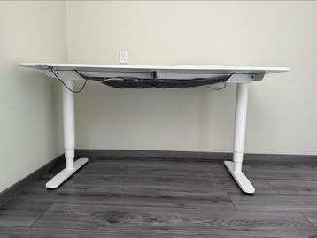 Ikea - Bekant zit/sta bureau (160cm x 80cm, elektrisch) - afbeelding 2