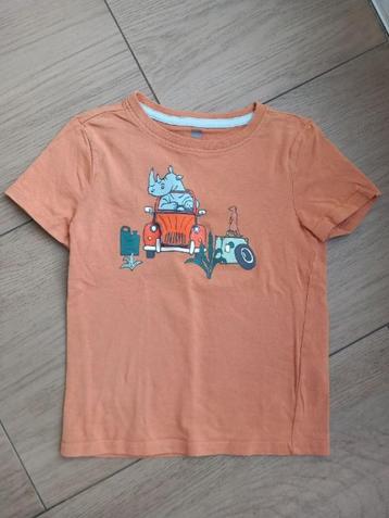 K110 Oranje shirt HEMA maat 98/104 beschikbaar voor biedingen