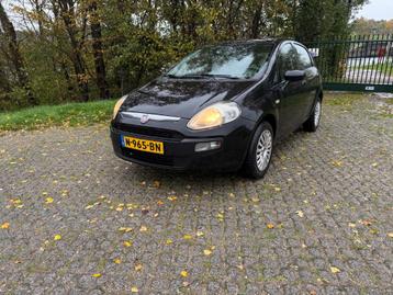 Fiat Punto EVO AIRCO  5DEURS NIEUWE APK beschikbaar voor biedingen
