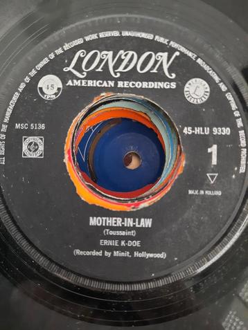 singles'jukebox'vinyl beschikbaar voor biedingen