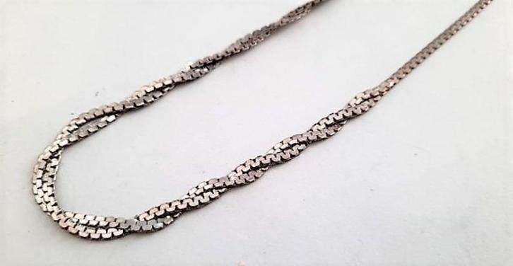 Mooie zilveren halsketting, deels getwist. (7966-5648), Sieraden, Tassen en Uiterlijk, Armbanden, Zo goed als nieuw, Zilver, Zilver