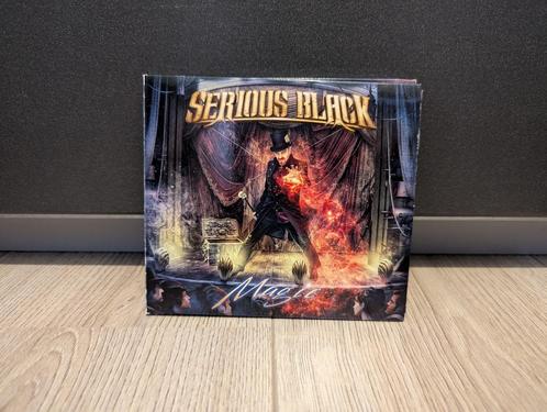 Serious Black: Magic (L.E.)[2CD] + Signed Carts, Cd's en Dvd's, Cd's | Hardrock en Metal, Zo goed als nieuw, Verzenden