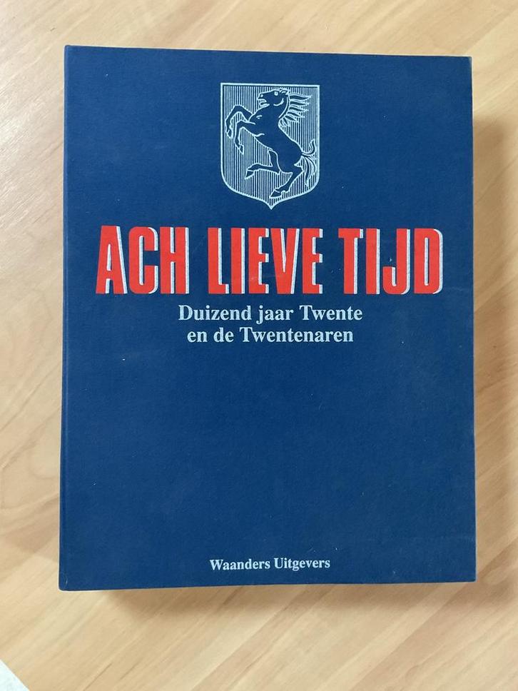 Twente Ach lieve tijd. 19 brochures met een eigen thema., Boeken, Geschiedenis | Stad en Regio, Zo goed als nieuw, 20e eeuw of later