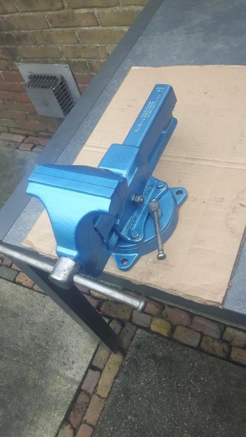 ZGAN Heuer Front Brockhaus 120 bankschroef met draaikrans., Doe-het-zelf en Verbouw, Gereedschap | Handgereedschap, Zo goed als nieuw