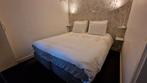 Gratis Boxspring 160x200 + Matrassen - Otterlo, Huis en Inrichting, Slaapkamer | Bedden, Ophalen