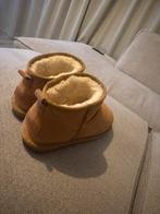 UGG Laarzen - Comfortabel en Warm, Ophalen of Verzenden, Zo goed als nieuw, Bruin, Lage of Enkellaarzen