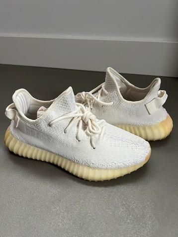 ADIDAS YEEZY BOOST 350 V2 CREAM WHITE CP9366 40 2/3 beschikbaar voor biedingen