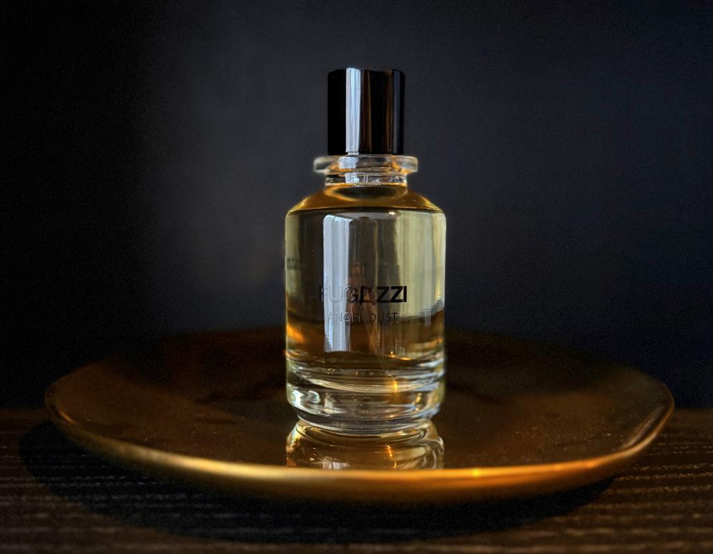 Fugazzi Angel Dust EXTRAIT decant, Sieraden, Tassen en Uiterlijk, Uiterlijk | Parfum, Ophalen of Verzenden, Nieuw