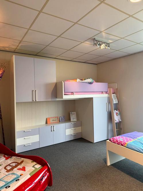MOET WEG! Hoogslaper met opbergruimte - batistella, Huis en Inrichting, Slaapkamer | Stapelbedden en Hoogslapers, Nieuw, Hoogslaper