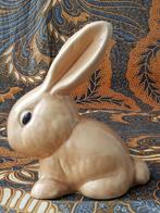 Mooi oud konijn uit Engeland van SylvaC porselein 14 cm., Antiek en Kunst, Antiek | Porselein, Ophalen of Verzenden