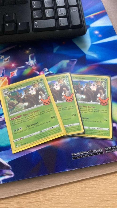 trick or trade 2023 - trevenant (holo), Hobby en Vrije tijd, Verzamelkaartspellen | Pokémon, Nieuw, Meerdere kaarten, Ophalen of Verzenden
