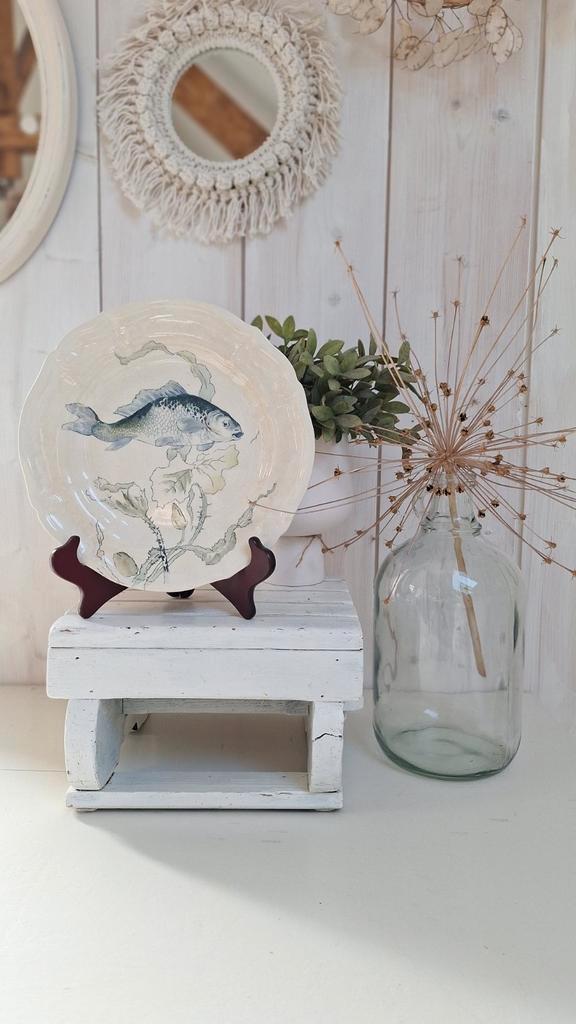 Vintage wandbord, sierbord met vissen afbeelding, watertint, Huis en Inrichting, Keuken | Servies, Gebruikt, Overige stijlen, Aardewerk