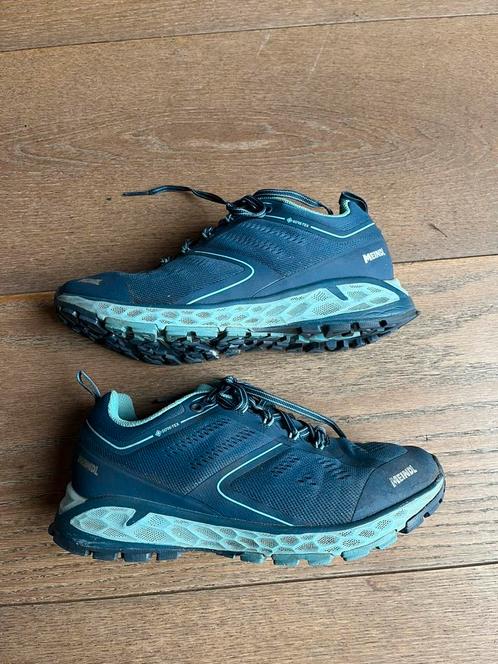 Meindl comfortabele wandelschoen 37,5, Kinderen en Baby's, Kinderkleding | Schoenen en Sokken, Gebruikt, Laarzen, Meisje, Ophalen of Verzenden