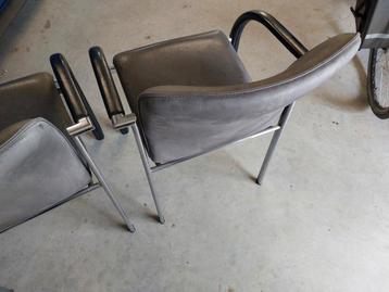 3 stuks mooie leren leolux stoelen met leuning, chroom poot beschikbaar voor biedingen