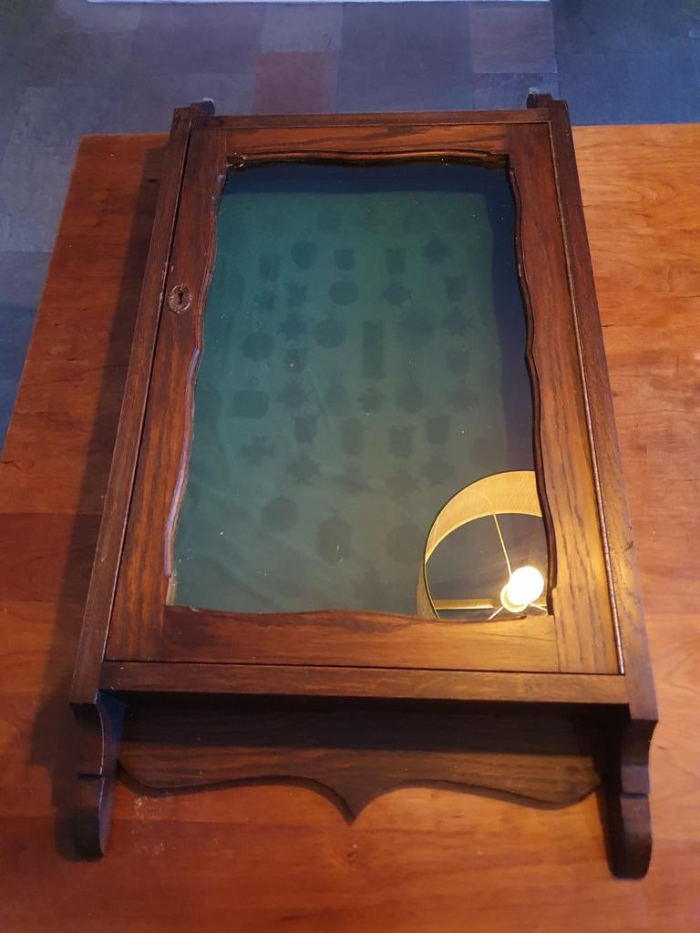 Medaillekast/prijzenkast home made, Huis en Inrichting, Kasten | Vitrinekasten, Minder dan 50 cm, Gebruikt, Ophalen of Verzenden