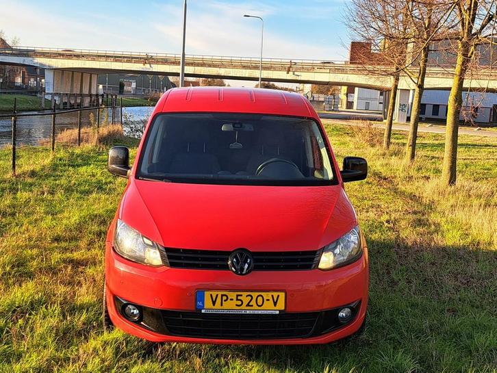 Volkswagen Caddy 1.6 D  2015 automaat! Betrouwbare caddy, Auto's, Bestelauto's, Bedrijf, ABS, Airbags, Airconditioning, Bluetooth