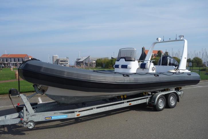 RIB Valiant 750 met 300Hp, trailer , nwe tubes!, Watersport en Boten, Rubberboten, Zo goed als nieuw, Overige merken, Overige materialen