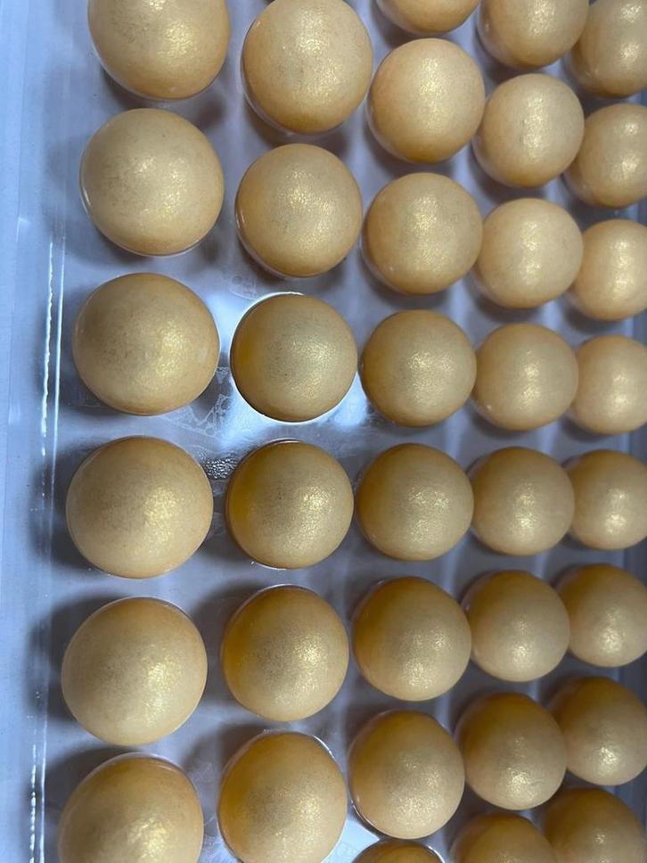 40 Gouden chocoladebollejes (vipam) 2cm ideaal voor decorat, Hobby en Vrije tijd, Taarten en Cupcakes maken, Nieuw, Bakvorm, Taarten of Cupcakes