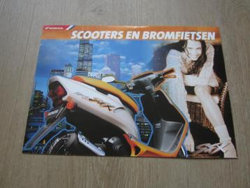 Honda o.a. NSR / Vision / Scoopy / Wallaroo brochure folder beschikbaar voor biedingen