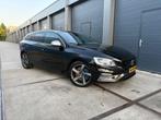 Volvo V60 D6 Twin Engine R-Design 288pk Hybrid Standkachel, 1800 kg, Zwart, Zwart, Vierwielaandrijving