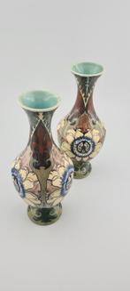Wed. Brantjes art nouveau vazen., Antiek en Kunst, Antiek | Keramiek en Aardewerk, Ophalen of Verzenden