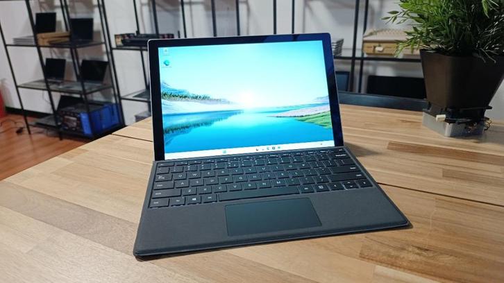 Microsoft Surface Pro 1796 Core i5, 8GB ram, 256GB ssd, Computers en Software, Windows Tablets, Refurbished, Wi-Fi, 12 inch, 256 GB