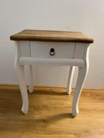 Franse landelijke stijl nachtkastje, Ophalen, Gebruikt, Minder dan 45 cm, 55 tot 70 cm