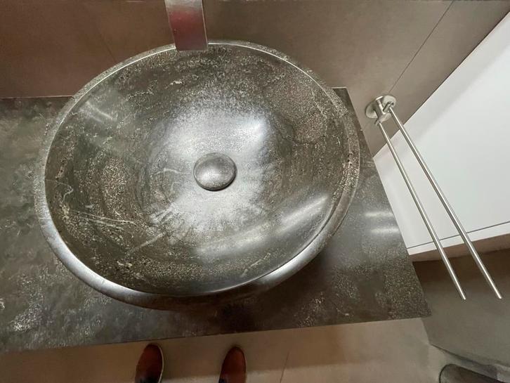 Wastafelblad en kommen van Belgisch Hardsteen, Huis en Inrichting, Badkamer | Badkamermeubels, Gebruikt, Wasbak of Wastafel, Minder dan 100 cm