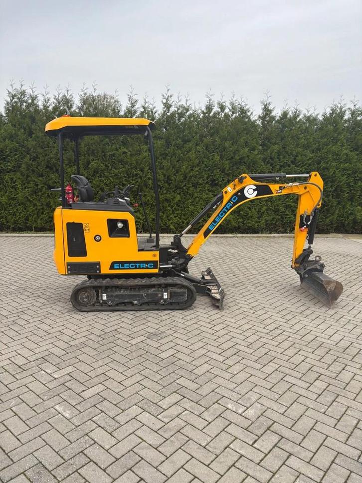 JCB 19C-1E (bj 2019), Zakelijke goederen, Machines en Bouw | Kranen en Graafmachines, Graafmachine